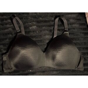Warner's Black Blissful Benefits Wireless Lightly Lined T-Shirt‎ Bra, 38B